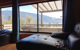 Hostel Calafquen Adventure Coñaripe